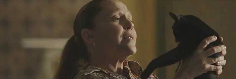 Judith (Isabela Garcia) desabafa com León e pede ajuda, na novela 'O Sétimo Guardião' 